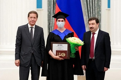 Победителям конкурса управленцев «Лидеры России. Политика» вручили дипломы