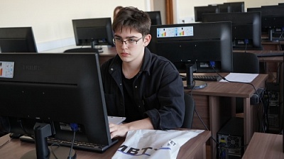 На факультете ИВТ ЯрГУ состоялась Открытая олимпиада по информатике для школьников 10-11 классов