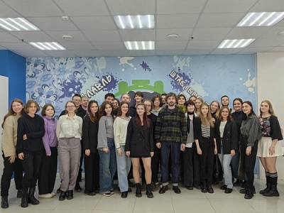Студенты ЯрГУ приняли участие во встрече с актёром Волковского театра