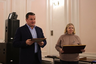 Сотрудникам Демидовского университета вручены почётные грамоты и благодарственные письма