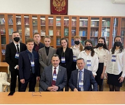 Студенческая команда юрфака ЯрГУ приняла участие во Всероссийских судебных дебатах
